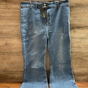 Fashion Nova High Rise Flare Jeans NWT | size 14
